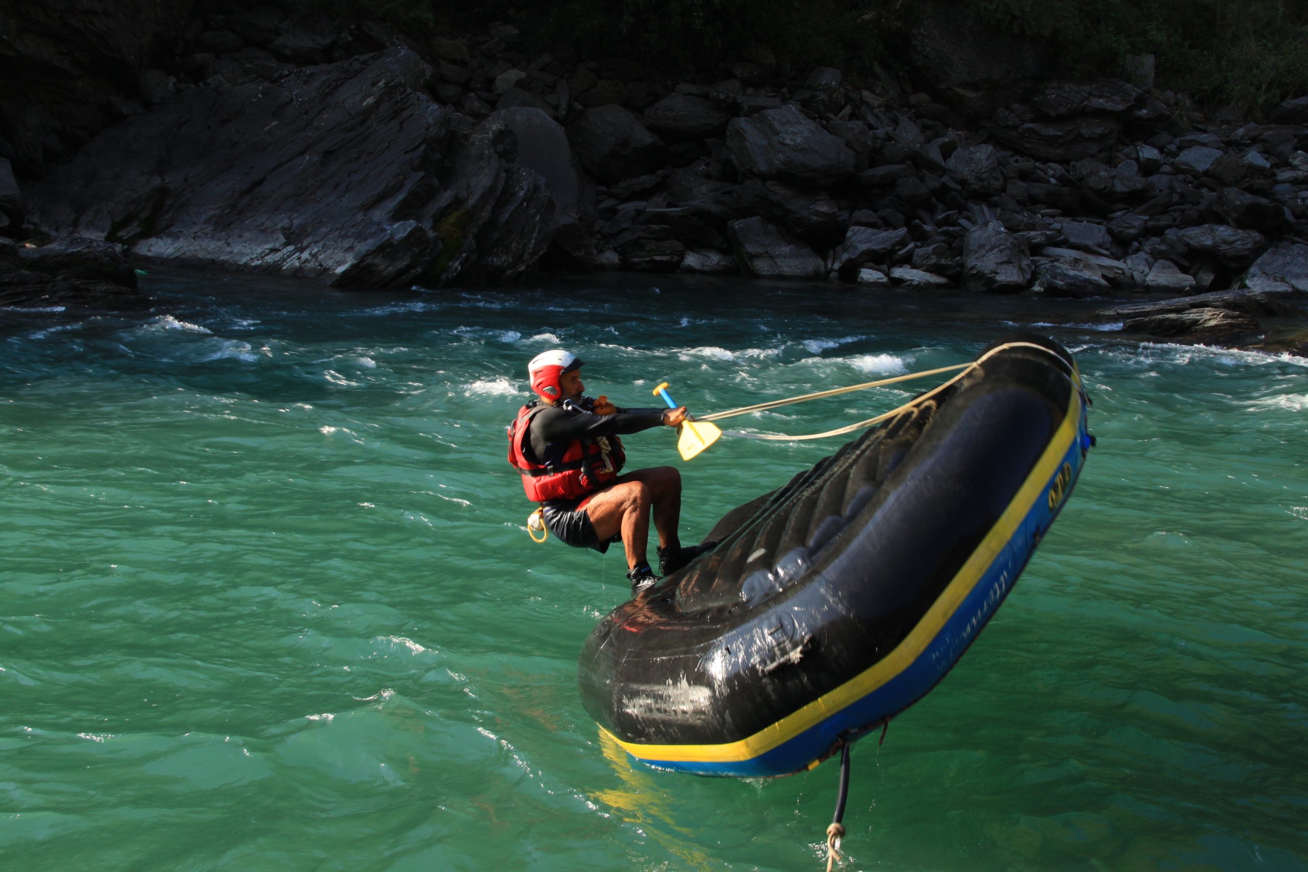 Professional nepal river rafting; himalayan adventures